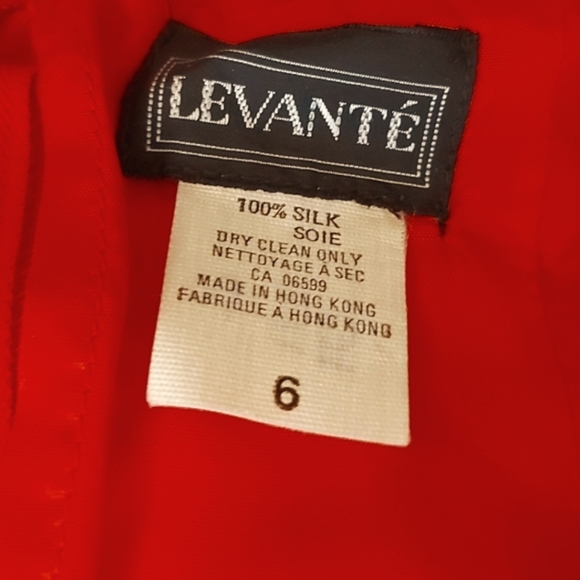 Elegant Vintage Red Silk High Waisted Women's Skirt - Picture 3 of 3